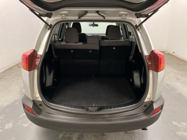 Used 2013 Toyota RAV4 LE AWD/4WD image 21