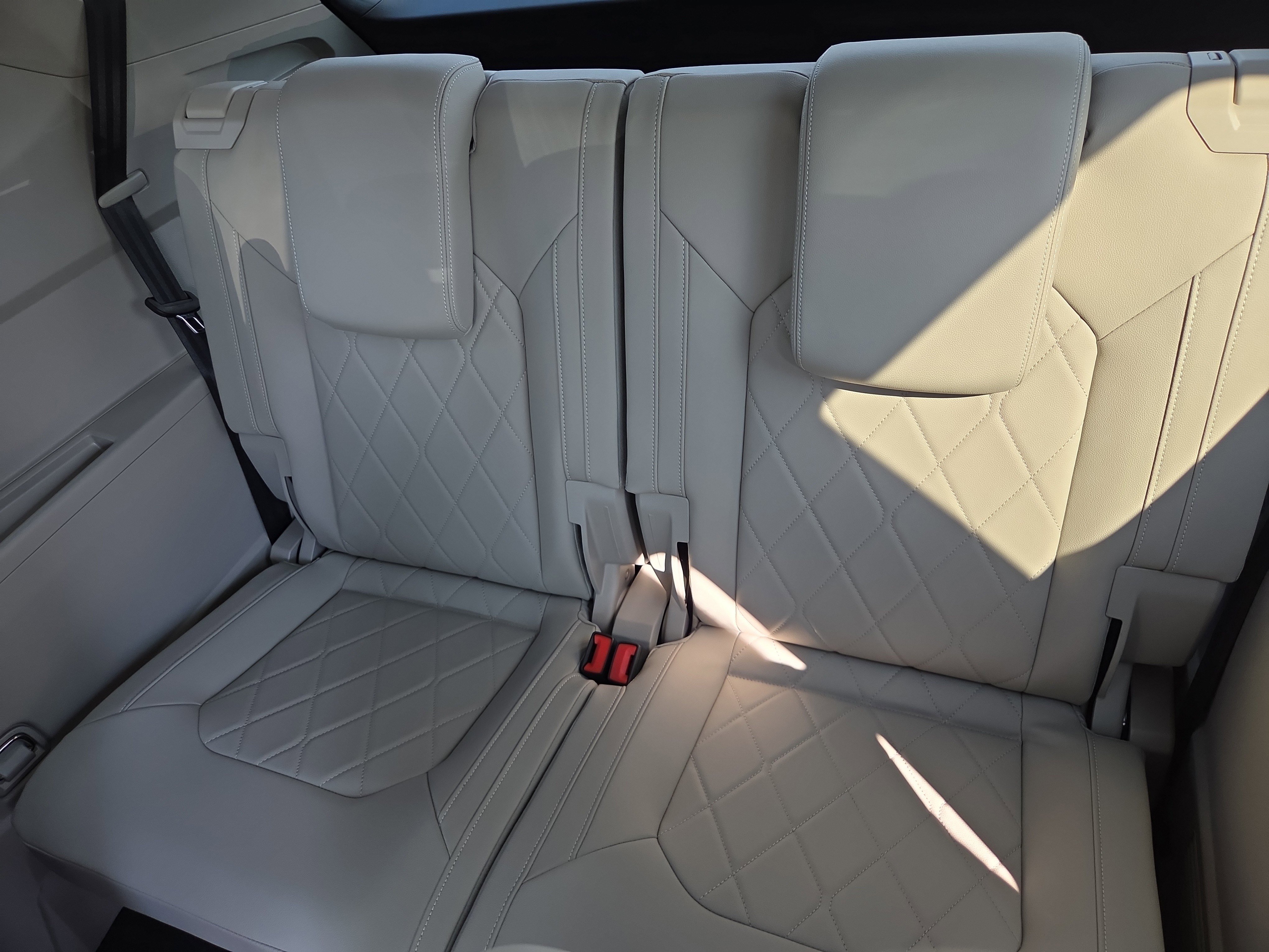 New 2026 Volkswagen Atlas SEL Premium R-Line image 8