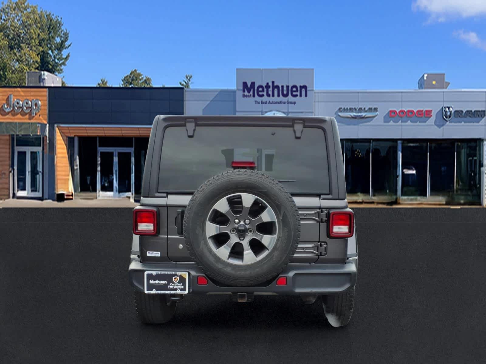Used 2020 Jeep Wrangler Unlimited Sahara AWD/4WD image 4