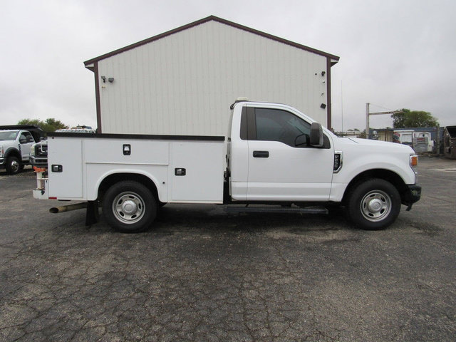 Used 2021 Ford F250 XL RWD image 2