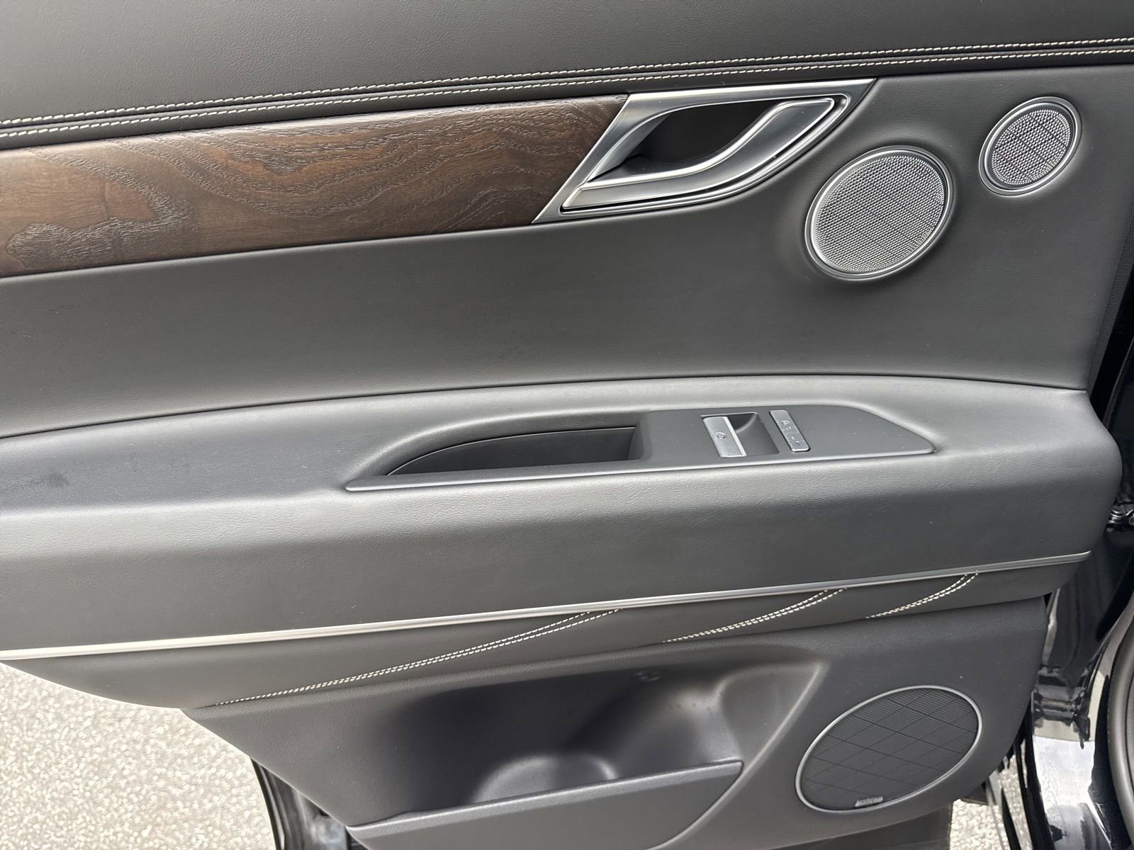 Used 2021 Genesis GV80 3.5T w/ Prestige Package 07 image 14