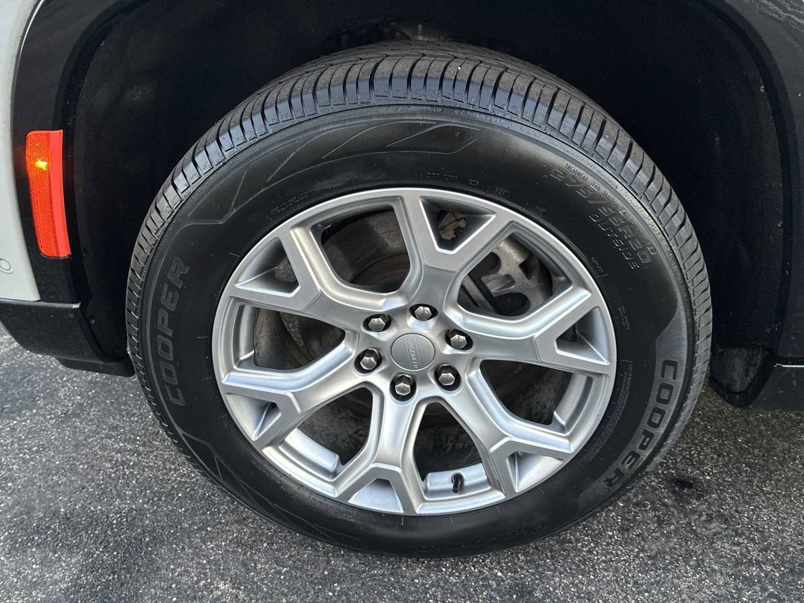 Used 2022 Jeep Wagoneer Series II image 33