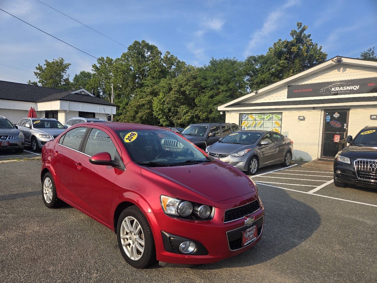 Used 2016 Chevrolet Sonic LT w/ Wheels and Fog Lamp Package FWD image 3
