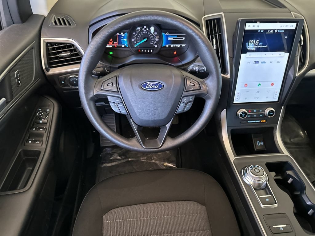 Used 2024 Ford Edge SE AWD/4WD image 13