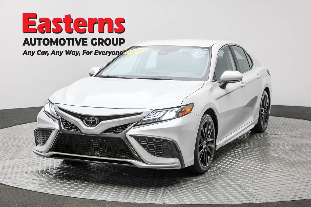 Used 2023 Toyota Camry XSE image 1