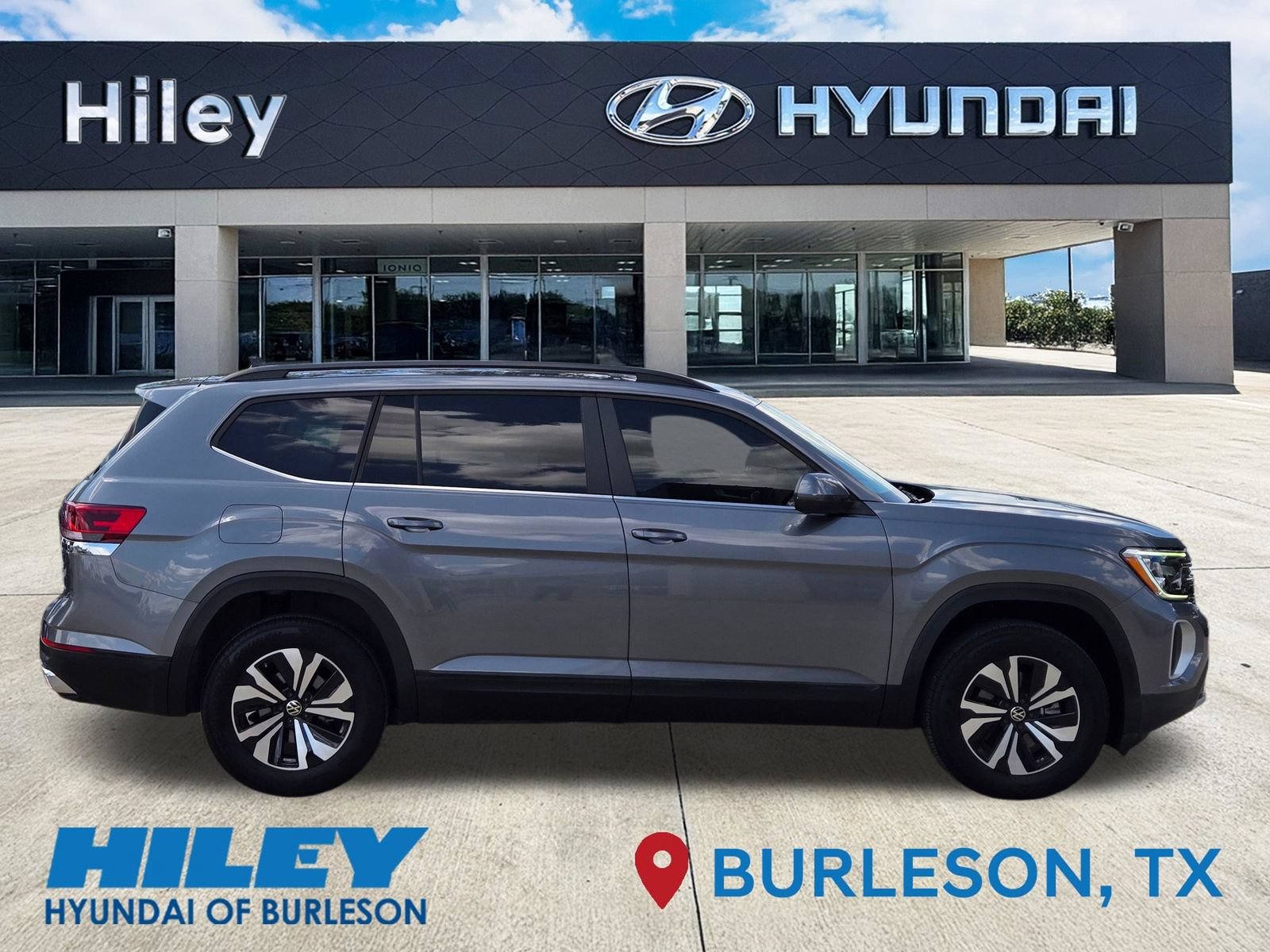 Used 2024 Volkswagen Atlas SE FWD image 3