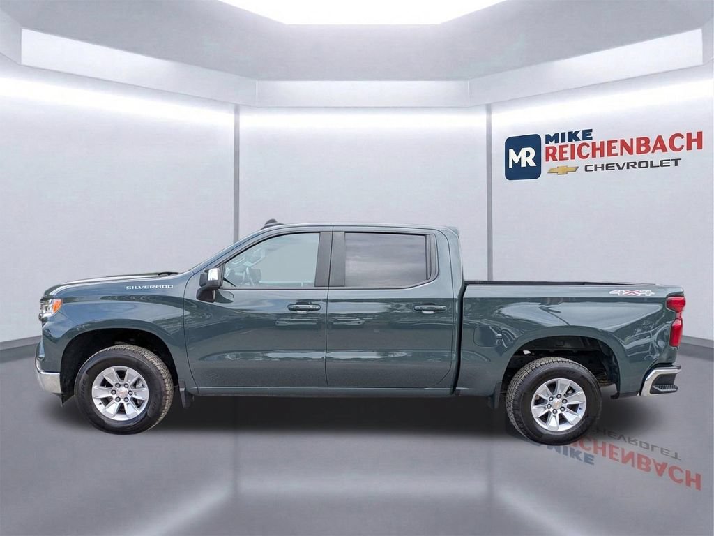 Used 2025 Chevrolet Silverado 1500 LT AWD/4WD image 7