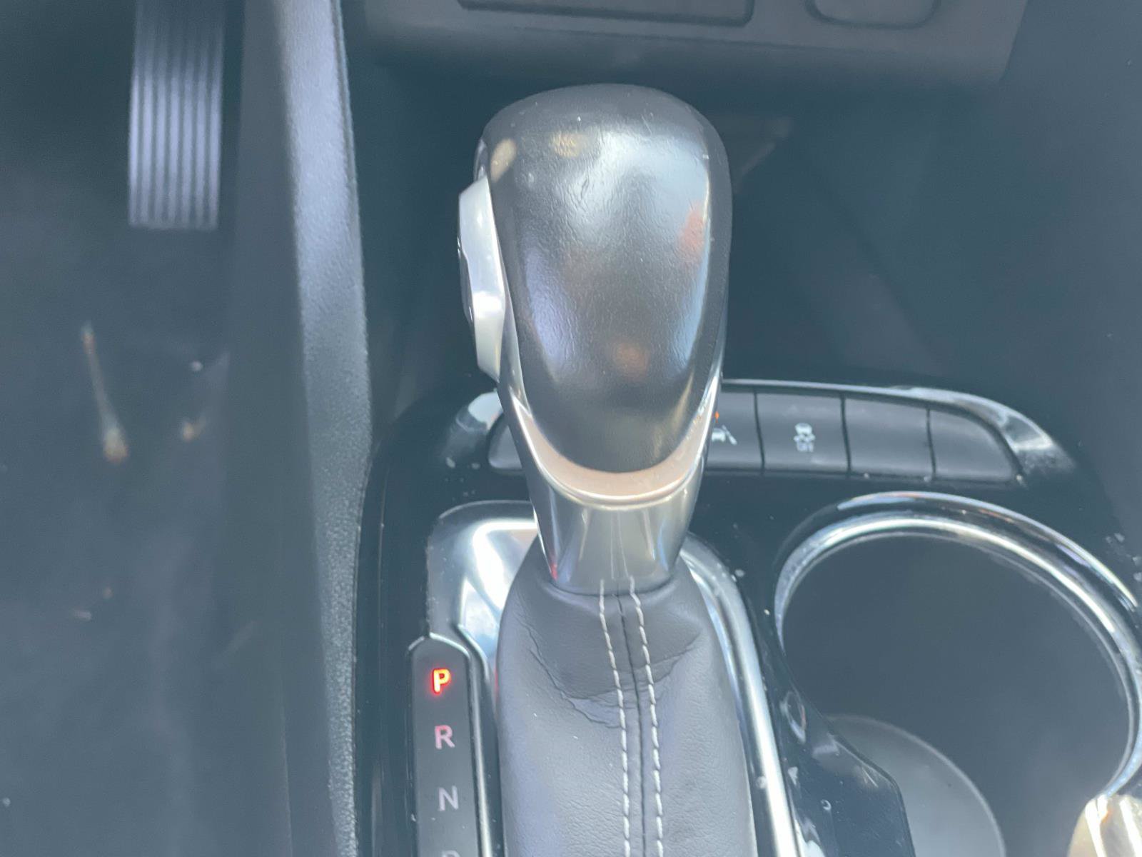 Used 2020 Buick Encore GX Preferred FWD image 18