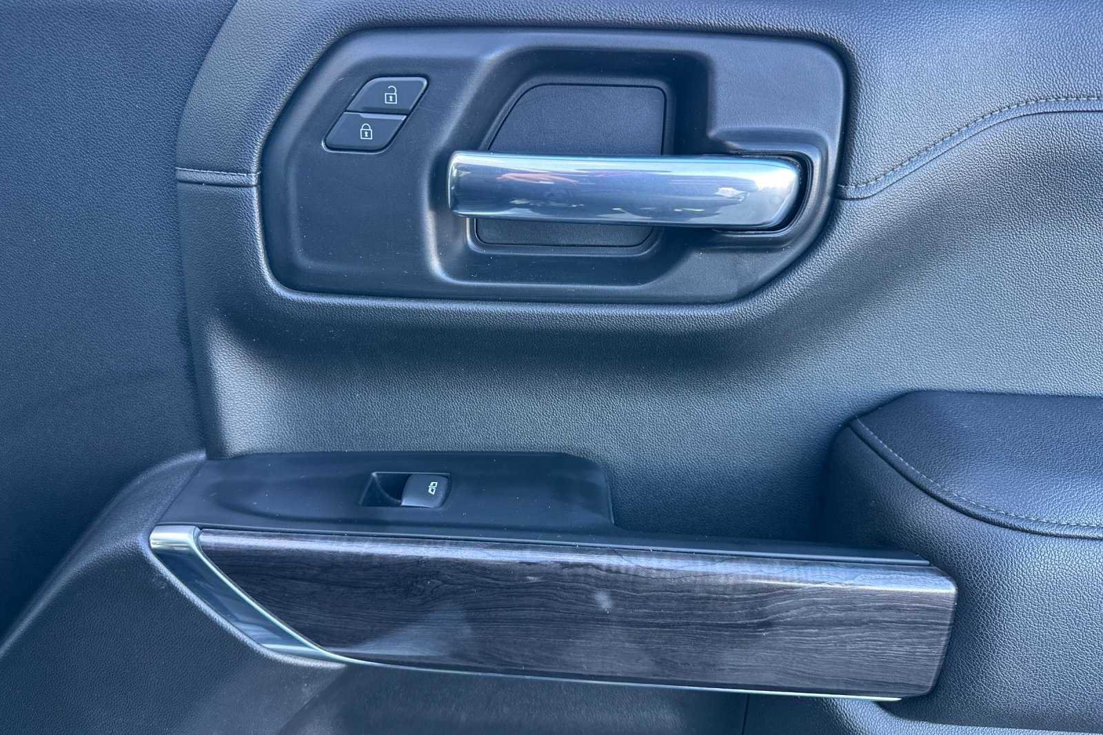 Used 2022 Chevrolet Silverado 1500 LTZ w/ LTZ Premium Package image 21