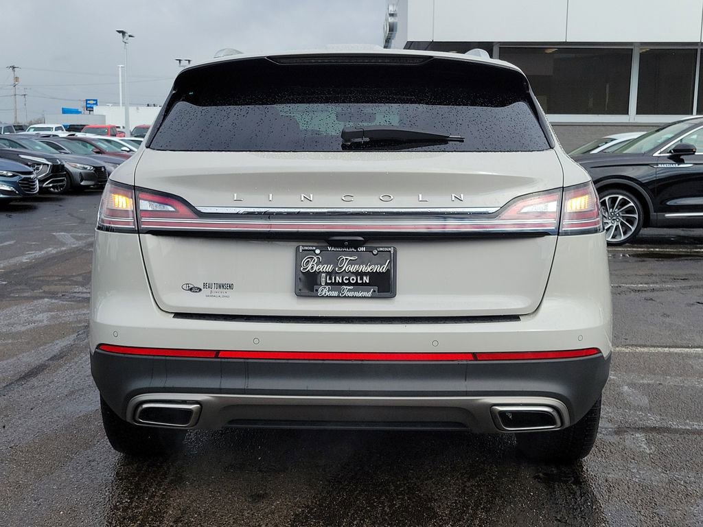 Certified 2022 Lincoln Nautilus Reserve w/ Equipment Group 201A image 5