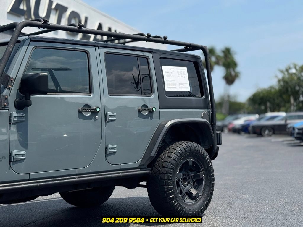 Used 2014 Jeep Wrangler Unlimited Rubicon AWD/4WD image 3