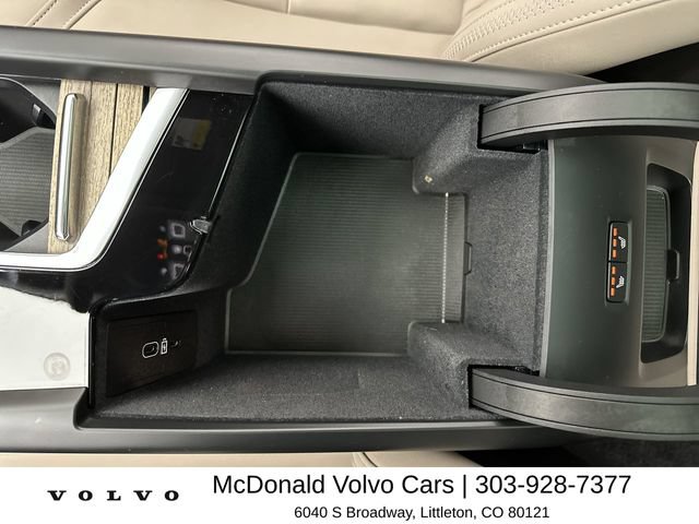 Used 2026 Volvo XC60 B5 Plus w/ Protection Package Premier AWD/4WD image 21