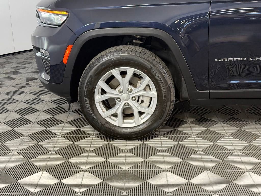 Used 2023 Jeep Grand Cherokee Limited RWD image 13