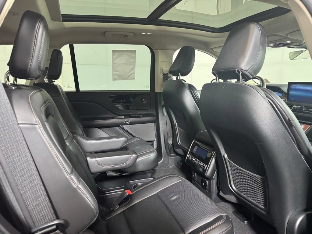Certified 2022 Lincoln Aviator Reserve w/ Elements Package Plus AWD/4WD image 13