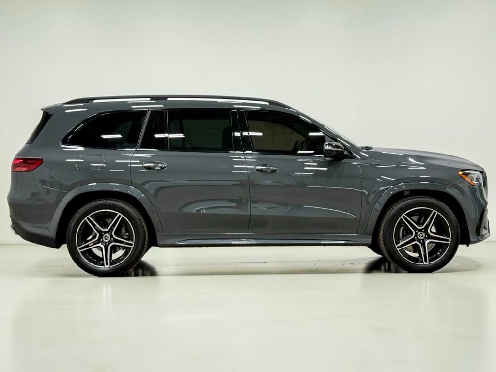 Used 2026 Mercedes-Benz GLS 450 4MATIC image 15