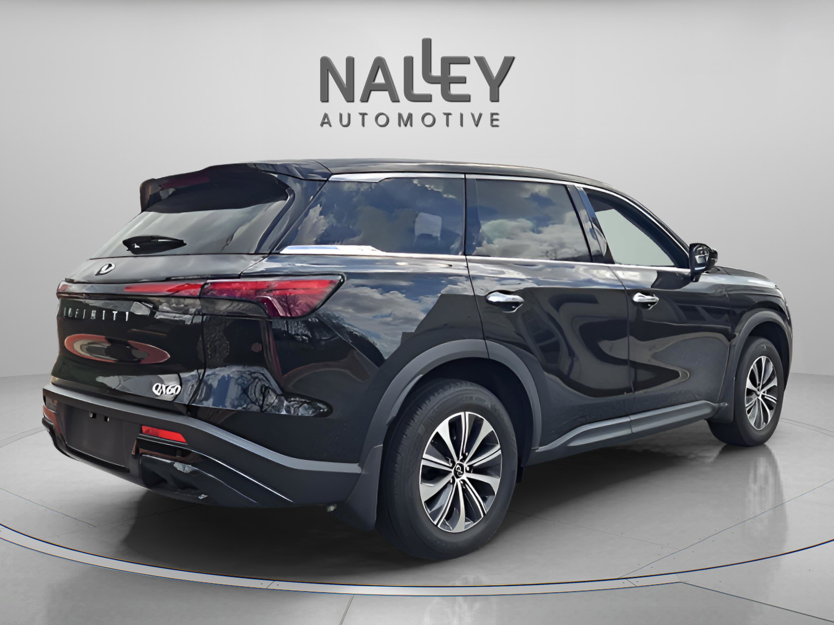 Used 2025 INFINITI QX60 Pure image 4