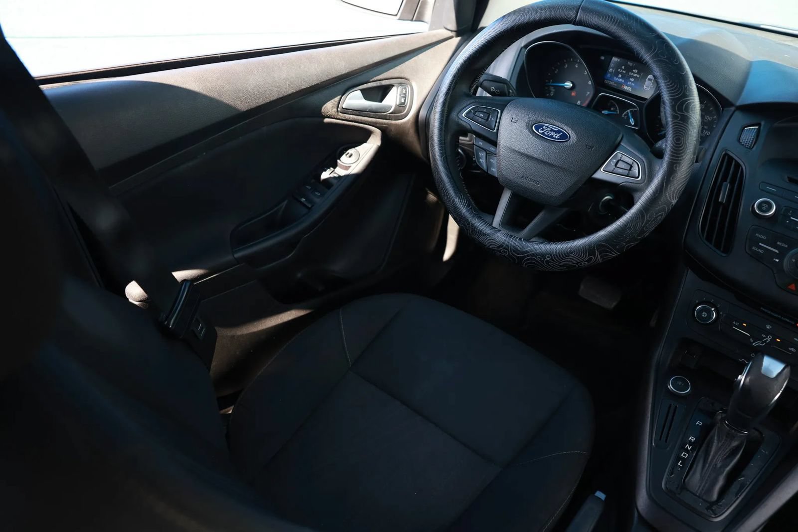 Used 2016 Ford Focus SE FWD image 13