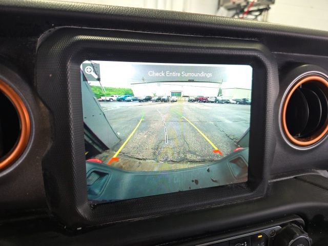 Used 2021 Jeep Gladiator Mojave AWD/4WD image 15