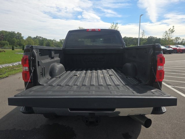 Used 2019 GMC Sierra 2500 SLT w/ Duramax Plus Package AWD/4WD image 11