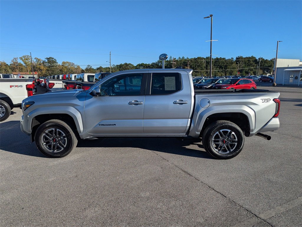 Used 2024 Toyota Tacoma TRD Sport image 7