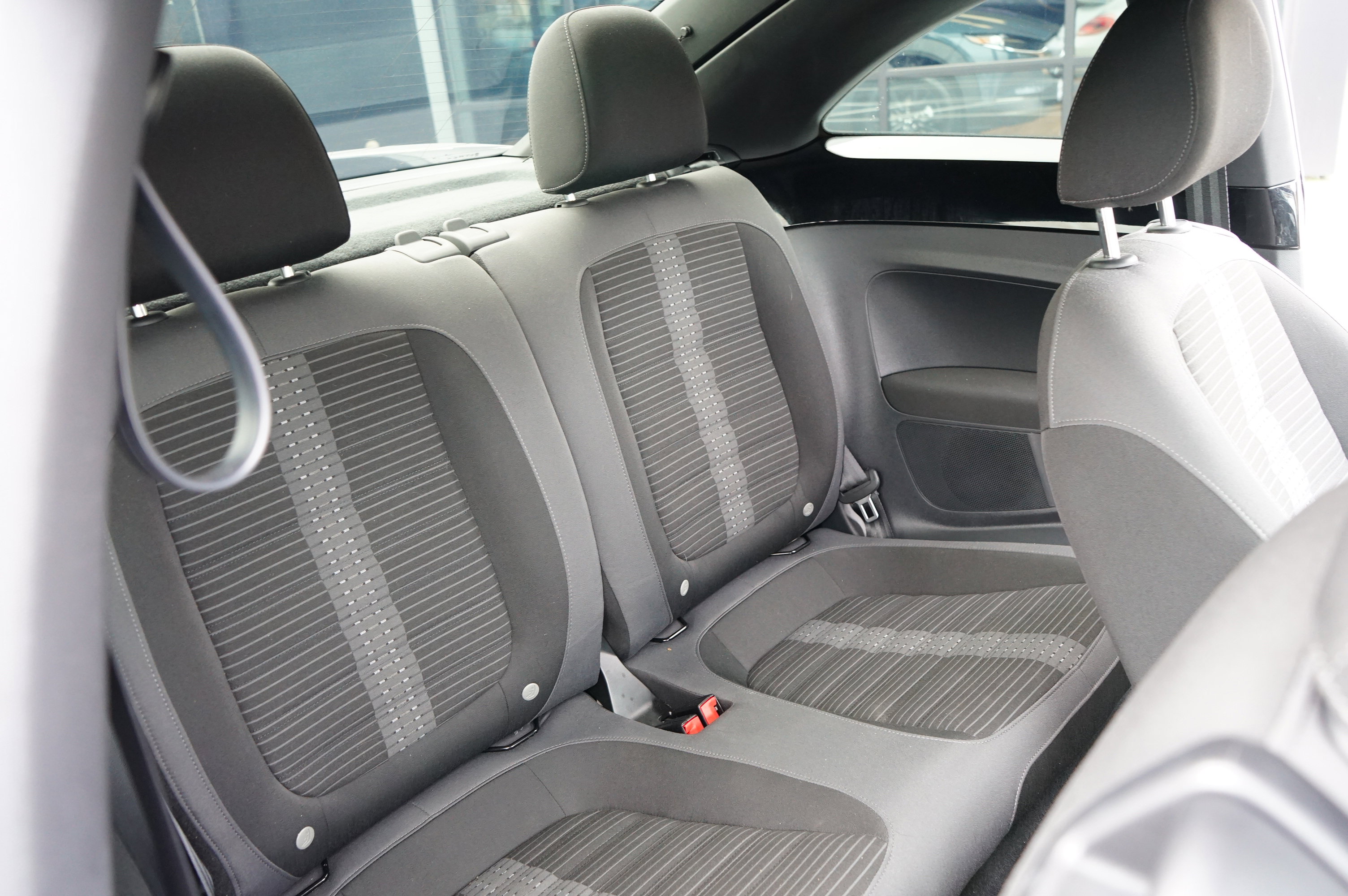 Used 2014 Volkswagen Beetle R-Line image 20