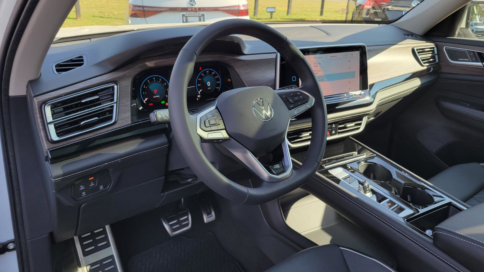 New 2026 Volkswagen Atlas SEL Premium R-Line image 23