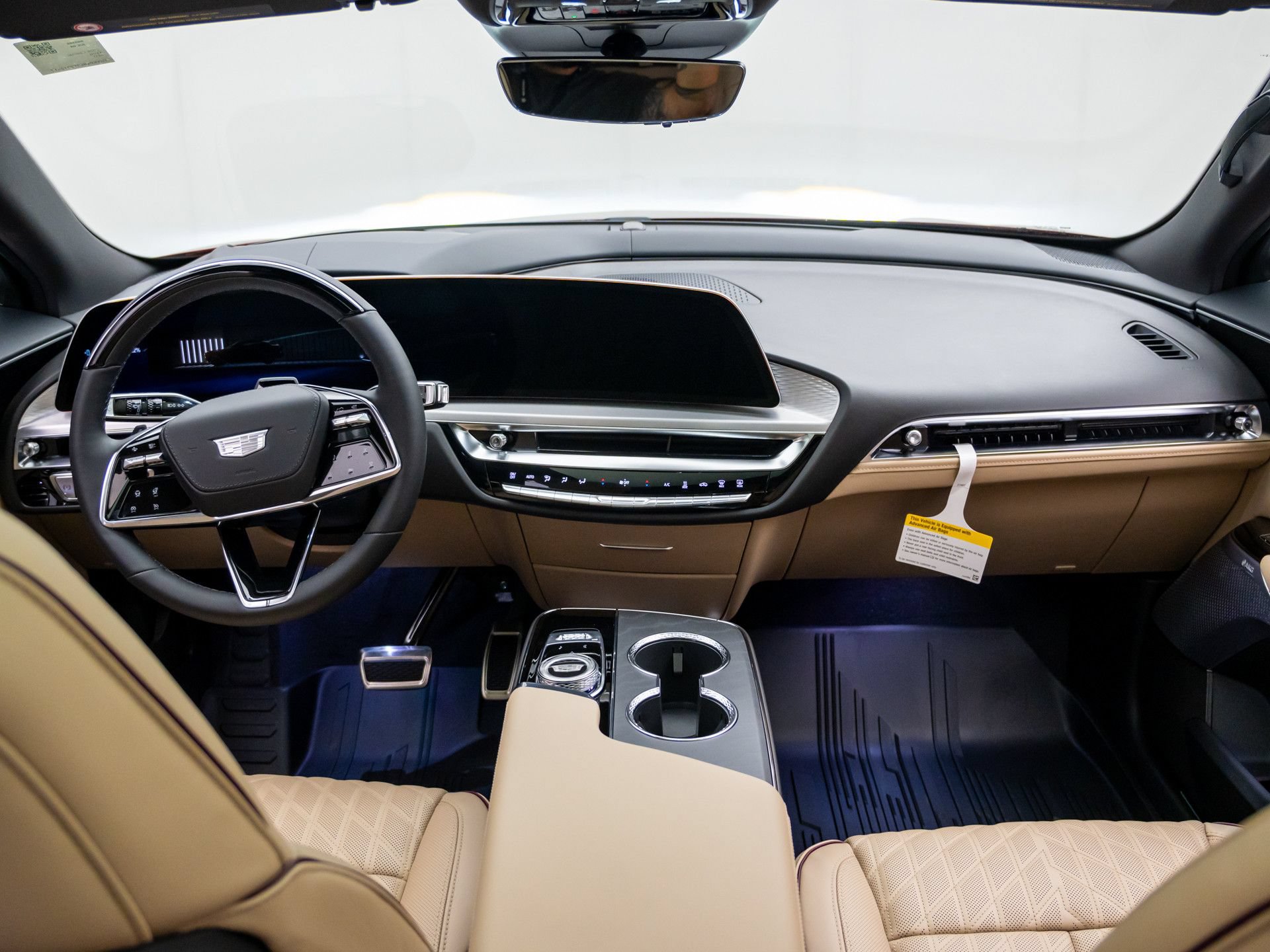 New 2026 Cadillac Lyriq Signature Sport w/ Nappa Leather Package AWD/4WD image 9