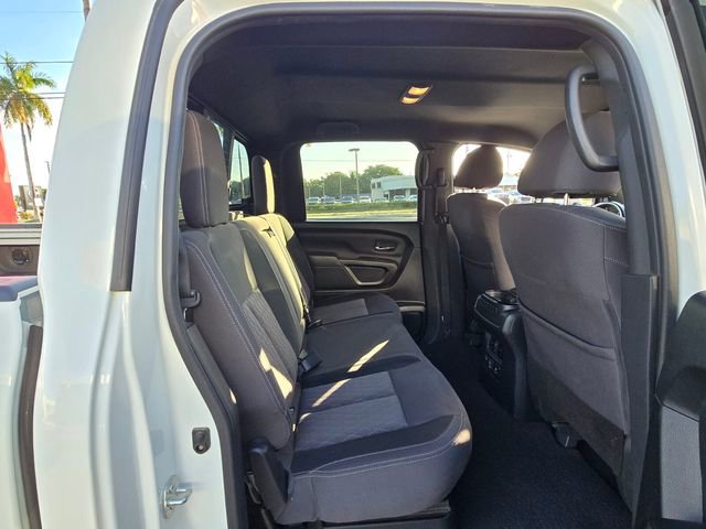 Used 2024 Nissan Titan SV w/ SV Convenience Package AWD/4WD image 16