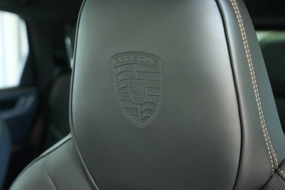 Certified 2025 Porsche Cayenne GTS image 36