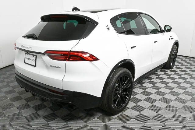 New 2025 Maserati Grecale Folgore AWD/4WD image 30