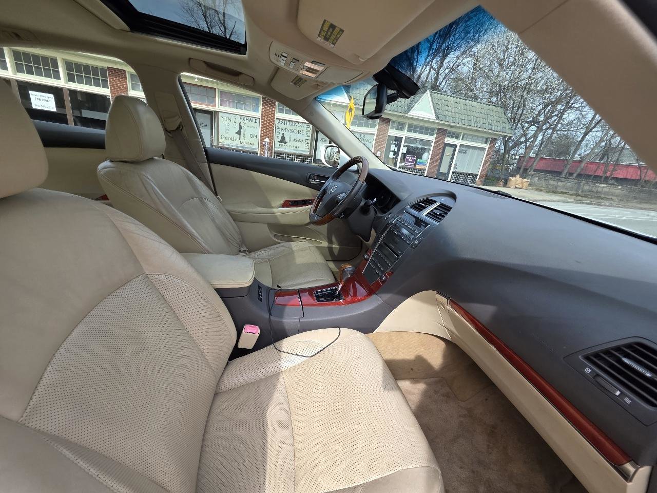 Used 2011 Lexus ES 350 image 11