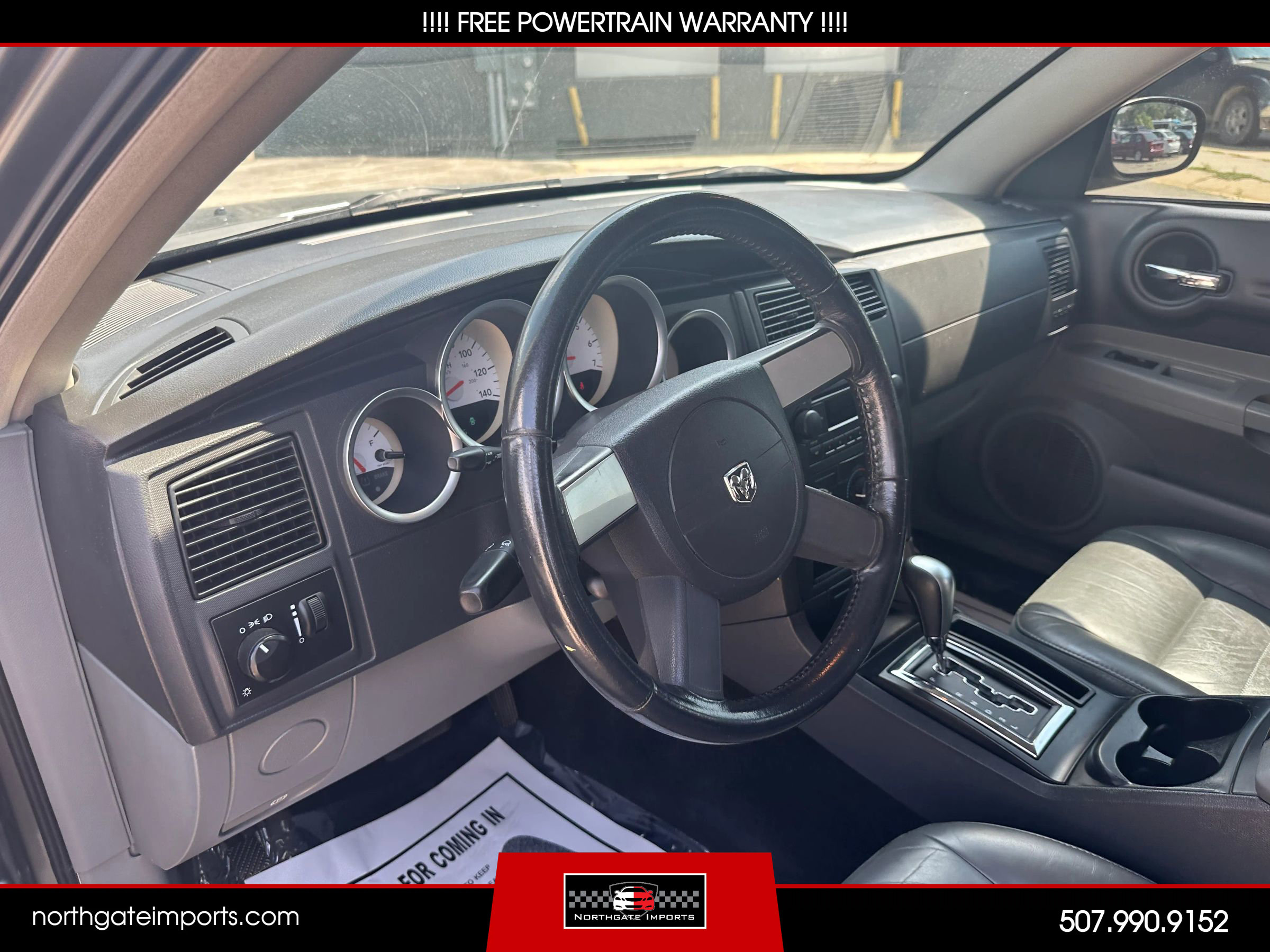 Used 2005 Dodge Magnum SE image 13