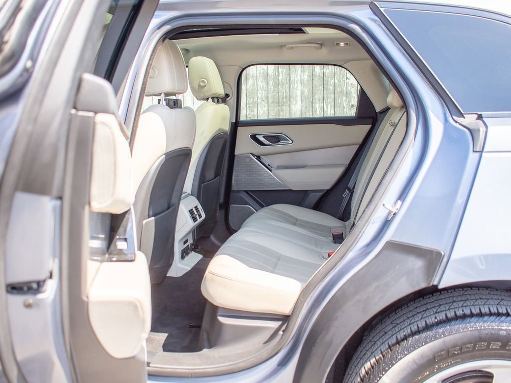 Used 2021 Land Rover Range Rover Velar S AWD/4WD image 34