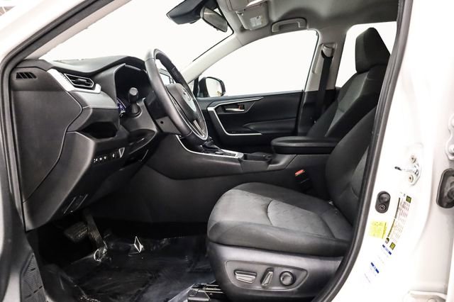 Used 2021 Toyota RAV4 XLE w/ XLE Grade Weather Package image 13