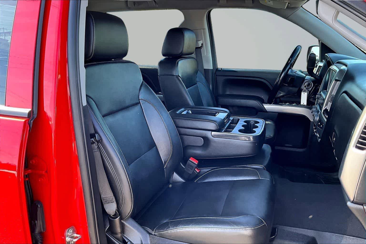 Used 2018 Chevrolet Silverado 1500 LT w/ All Star Edition AWD/4WD image 14