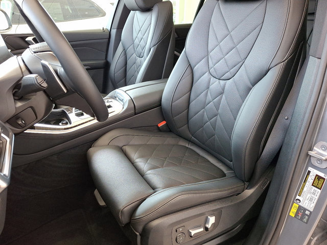 Certified 2025 BMW X5 xDrive50e image 12