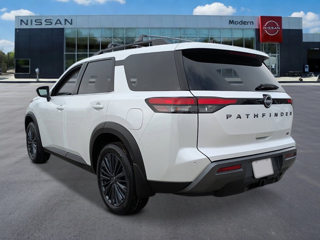 New 2026 Nissan Pathfinder SL FWD image 3