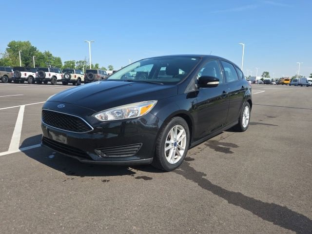 Used 2017 Ford Focus SE FWD image 1