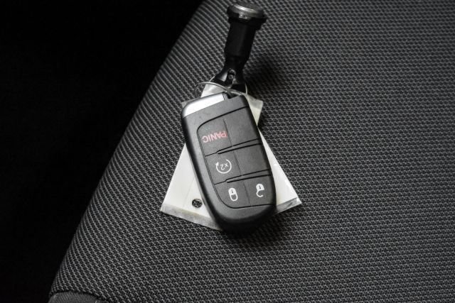 Used 2017 Dodge Charger R/T RWD image 74