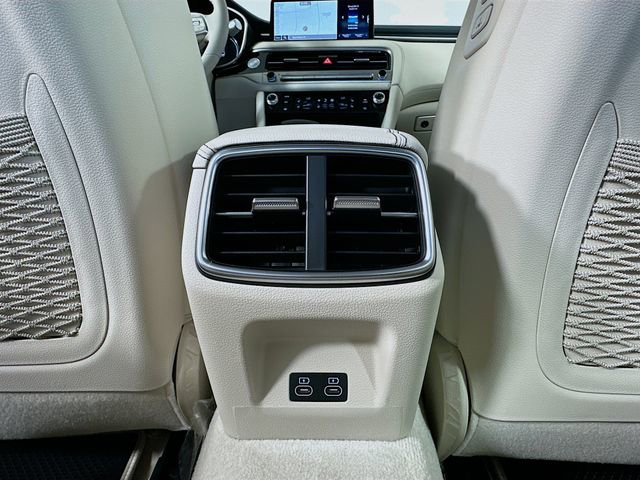 Certified 2026 Genesis G70 2.5T Prestige RWD image 18