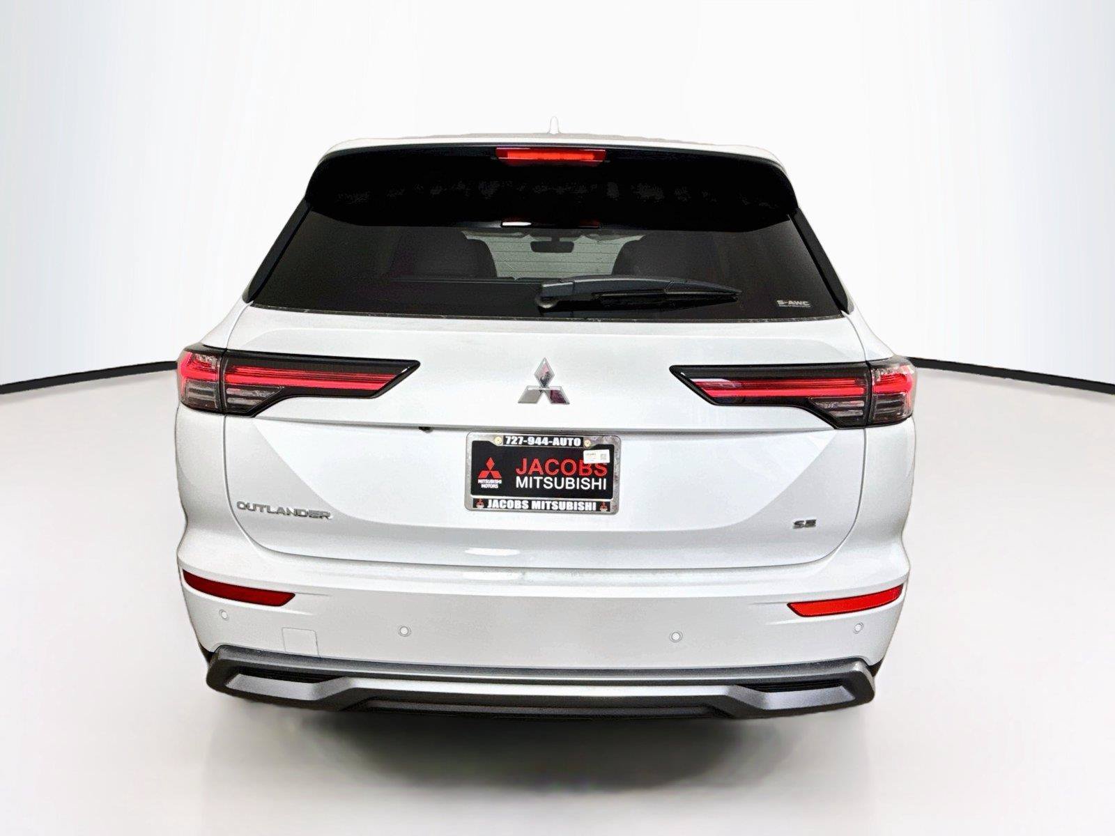 New 2026 Mitsubishi Outlander SE AWD/4WD image 4