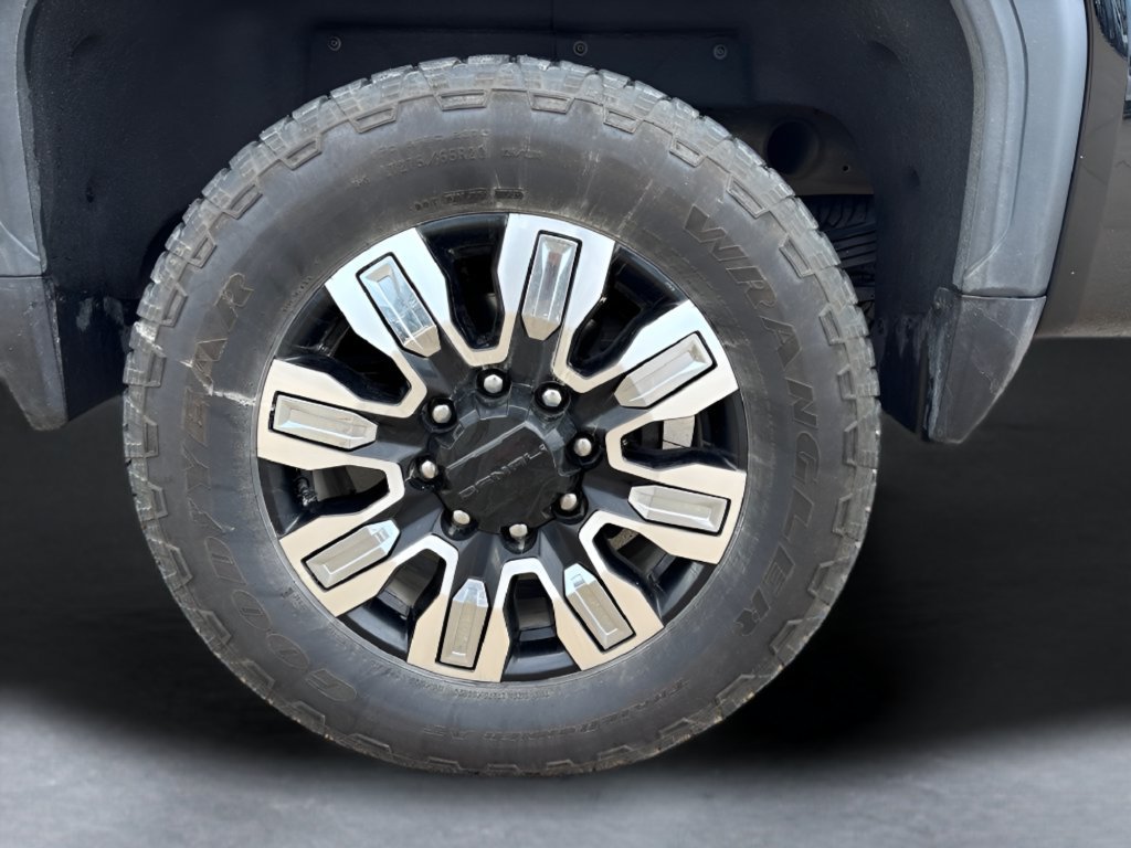 Used 2024 GMC Sierra 2500 Denali AWD/4WD image 34