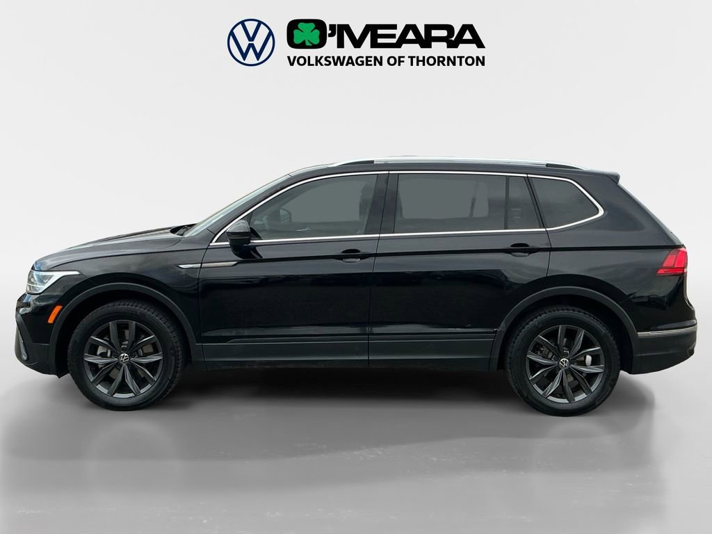 Used 2023 Volkswagen Tiguan SE w/ Panoramic Sunroof Package image 2