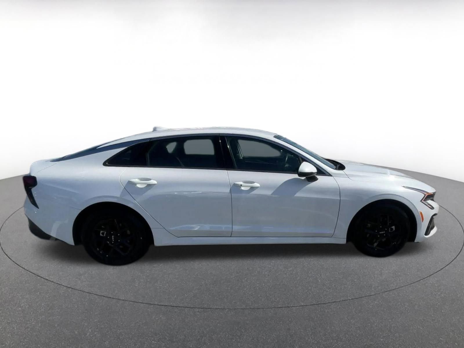 Used 2025 Kia K5 LXS image 16