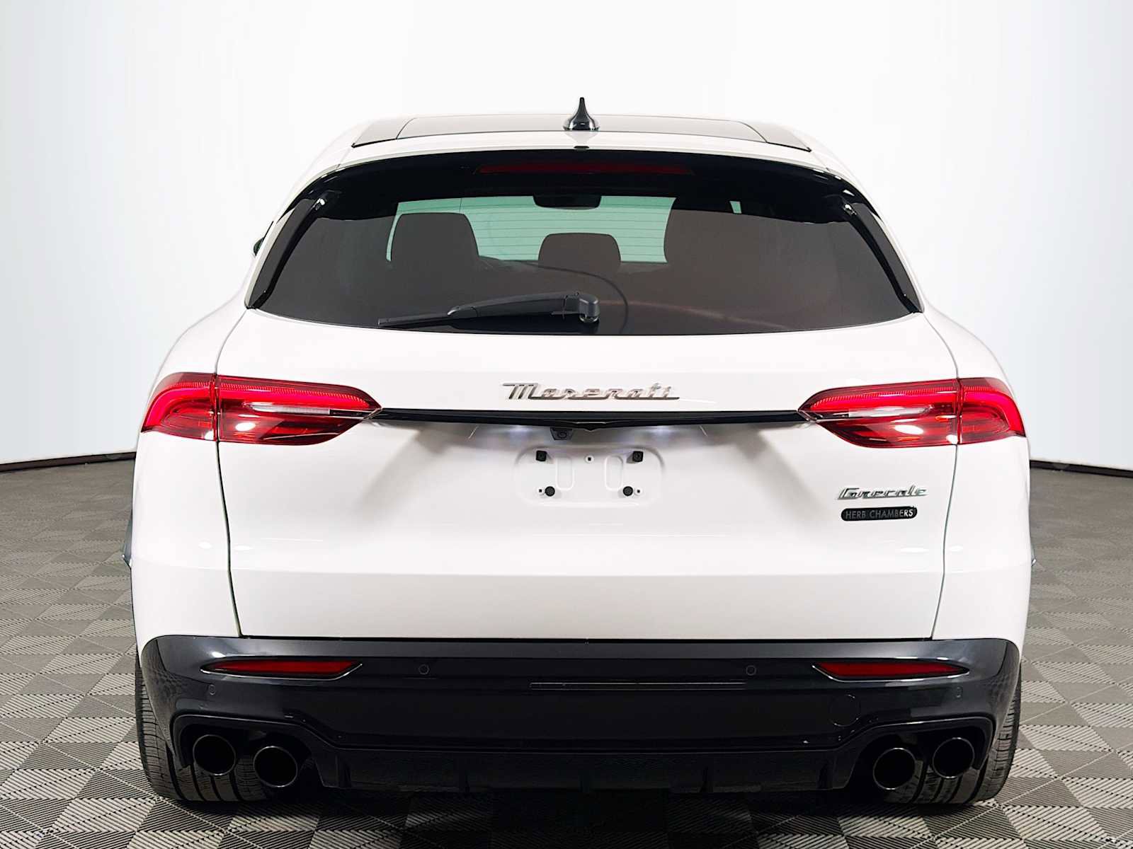 Used 2025 Maserati Grecale Modena image 6