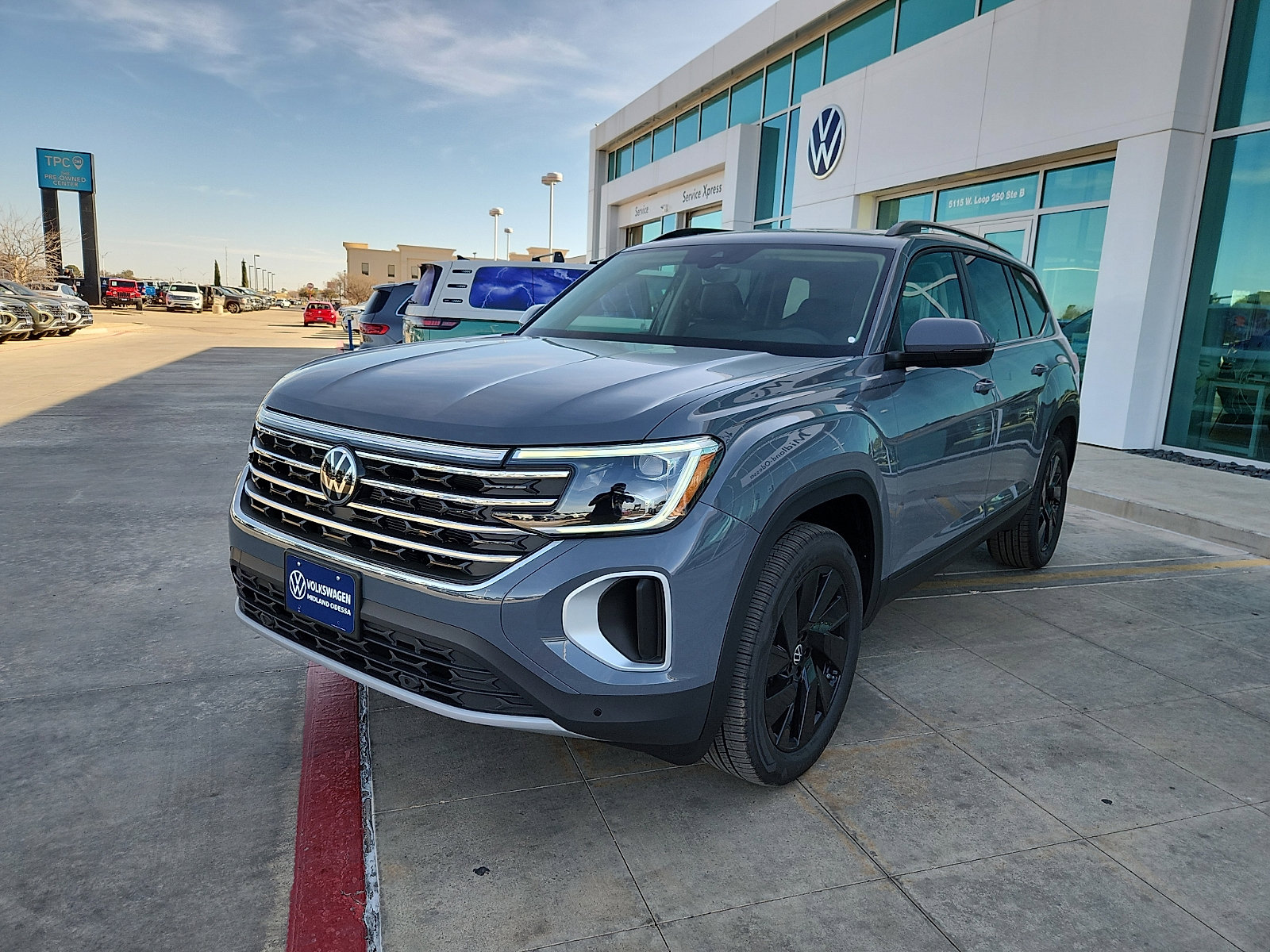 New 2026 Volkswagen Atlas SE image 3