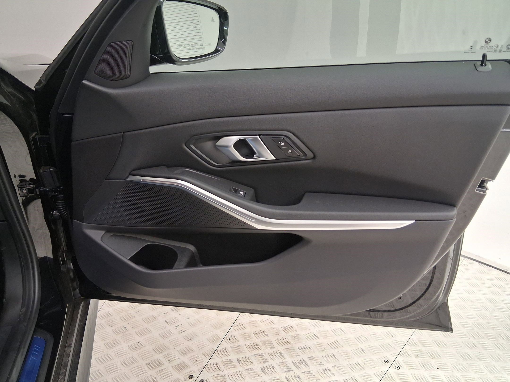 New 2026 BMW 330i Sedan w/ M Sport Package image 29