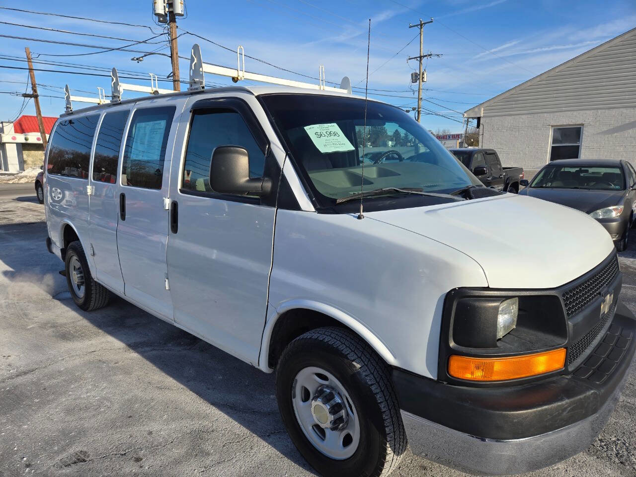 Used 2003 Chevrolet Express 2500 image 4