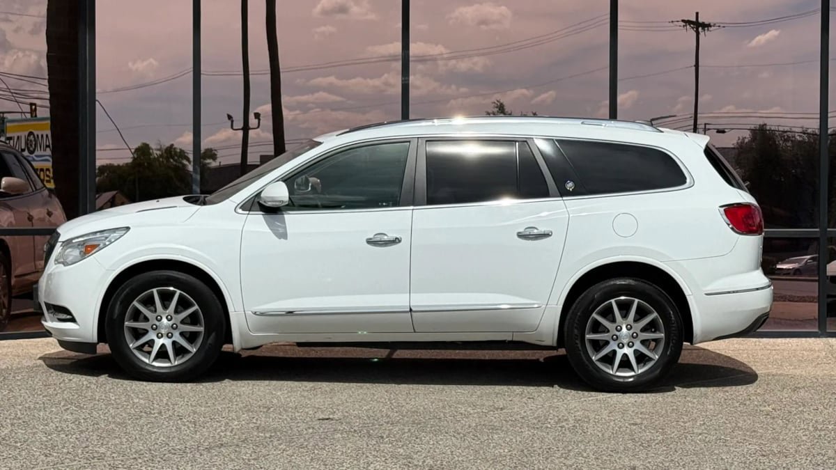Used 2016 Buick Enclave Leather image 4