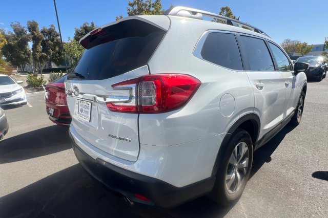 Used 2025 Subaru Ascent Premium AWD/4WD image 7